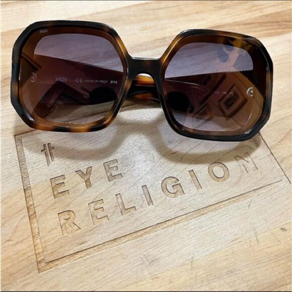 MCM 709 Sunglasses - Picture 1 of 2